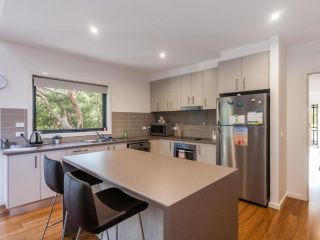 Bush Surrounds On Weir Guest house, Anglesea - 1