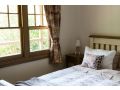 Buttercup Hill Bed and breakfast, Warburton - thumb 3