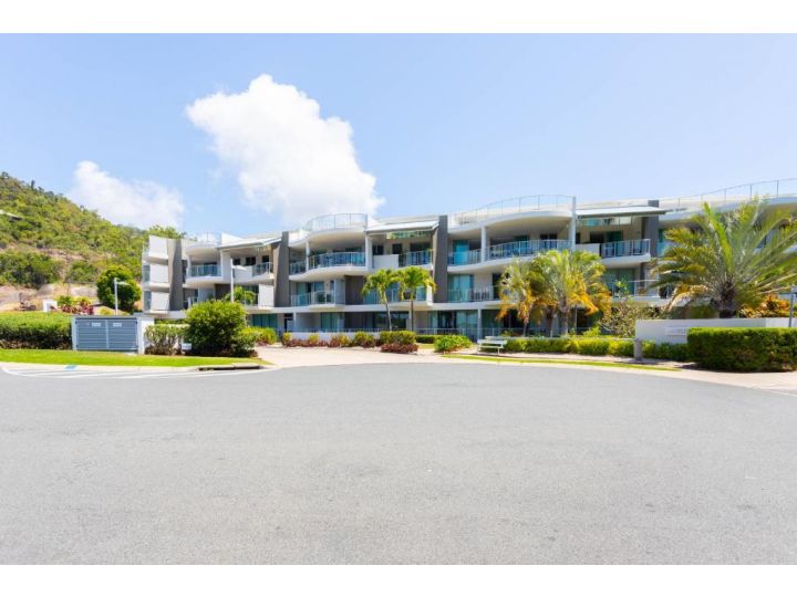 By The Sea Shore With Pool Apartment, Cannonvale - imaginea 18