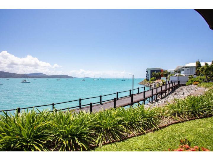 By The Sea Shore With Pool Apartment, Cannonvale - imaginea 10