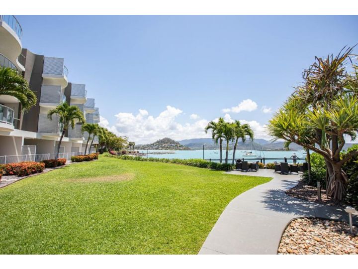 By The Sea Shore With Pool Apartment, Cannonvale - imaginea 7
