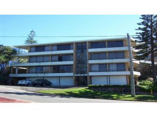 By The Sea Unit 4, 13 Esplanade, Kings Beach Apartment, Caloundra - 4