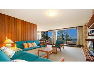 By The Sea Unit 4, 13 Esplanade, Kings Beach Apartment, Caloundra - 5