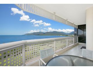 Cairns Ocean View Apartment Apartment, Cairns - 4