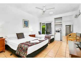 Cairns Reef Apartments & Motel Hotel, Cairns - 2