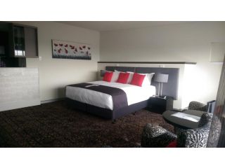 Calamvale Hotel Suites and Conference Centre Hotel, Brisbane - 4