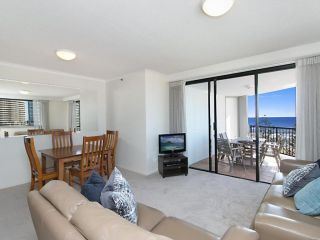 Calypso Tower Unit 807 - 3 bedroom unit on the beachfront in Coolangatta Apartment, Gold Coast - 1