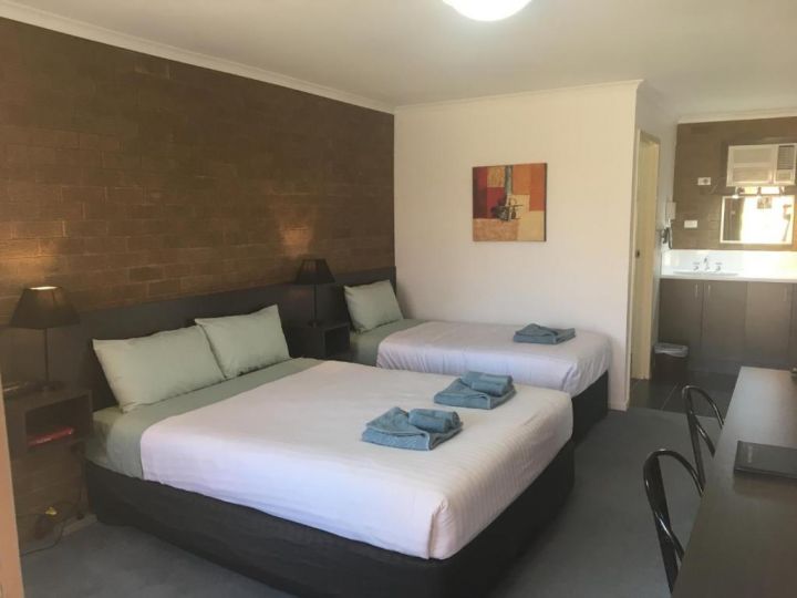 Camellia Motel Hotel, Narrandera - imaginea 13
