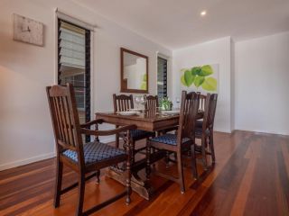 Campbell St, 11 Moffat Beach Guest house, Caloundra - 3