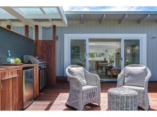 Capella Villa No. 2 - luxury with outdoor kitchen Guest house, Blairgowrie - 3