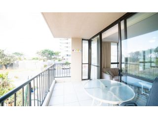 Capricorn One Beachside Holiday Apartments - Official Aparthotel, Gold Coast - 3