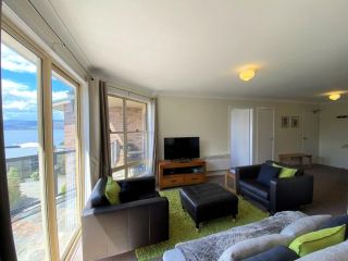Caribou 3 - Modern & spacious with views over Lake Jindabyne Guest house, Jindabyne - 4