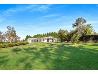 Carlyle Cottage, Luxury Country Home, Berry Guest house, New South Wales - 1