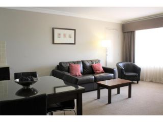 Carlyle Suites & Apartments Aparthotel, Wagga Wagga - 4