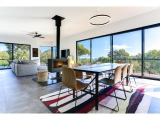 Carpe Artes -architectural bushland home, Marg Riv Guest house, Margaret River Town - 1