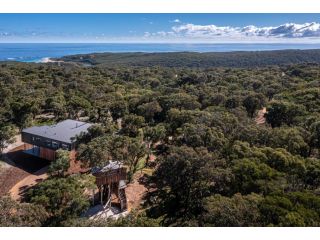 Carpe Artes -architectural bushland home, Marg Riv Guest house, Margaret River Town - 4