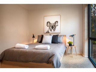 Carpe Vino - quiet bushland home, Margaret River Guest house, Margaret River Town - 5