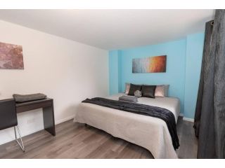 Carramar Studio KingBed PrivateRm 1 min To station - STUDIO Guest house, Villawood - 1