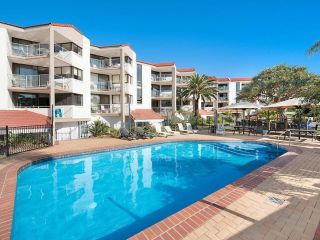 Casablanca Beachfront Apartments Aparthotel, Caloundra - 2