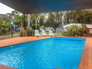 Caseys Beach Holiday Park Accomodation, Sunshine Bay - 4