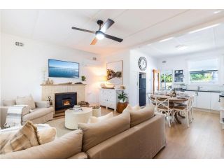 Casita 20 Tomaree Road great pet friendly property with WiFi and Air Conditioning Guest house, Australia - 3
