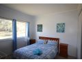 CASTAWAY BEACH HOUSE- NO Parties - NO Pets Guest house, Agnes Water - thumb 6