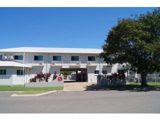 Castle Crest Motel Hotel, Townsville - 2