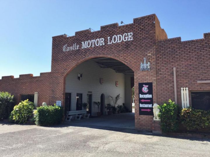 Castle Motor Lodge Hotel, Bowen - imaginea 19