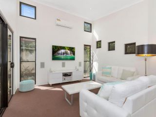 Casuarina Escape by Kingscliff Accommodation Guest house, Casuarina - 1