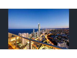 Cavill Avenue Luxury Private Apartments Apartment, Gold Coast - 3