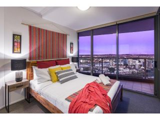 African Escape on Level 38 - Balcony with Views Apartment, Brisbane - 1