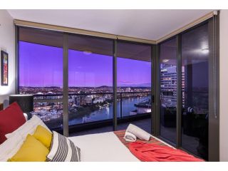 African Escape on Level 38 - Balcony with Views Apartment, Brisbane - 5