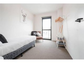 CBD apartment by the Hospital. WiFi and Parking Apartment, Launceston - 1