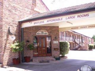 Cedar Lodge Motel Hotel, Armidale - 3