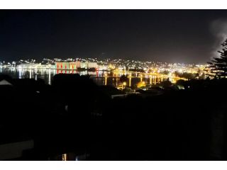 Celestial Heights - Stunning Views of City & Bay Guest house, Port Lincoln - 3