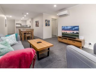 Central 2-bed Canberra Apartment Apartment, Canberra - 1