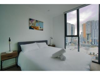 Luxury 2 Bedroom Apartment - Adelaide CBD Apartment, Adelaide - 4