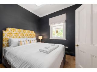 Belle Cottage on March - CBD - High End Heritage Guest house, Orange - 1