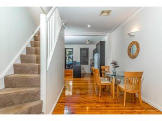 Sydney Central Station Townhouse with 4 beds Guest house, Sydney - 5