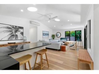 Central Tropical Oasis with Pool Apartment, Noosaville - 2