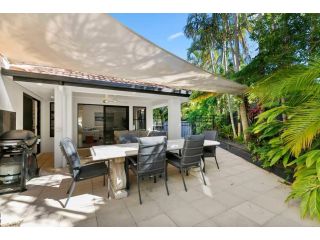 Central Tropical Oasis with Pool Apartment, Noosaville - 5
