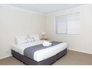 Lovely 3 Bed, 2 Bath in the City Centre Guest house, Wagga Wagga - 5