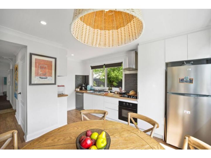Centrally located in the heart of the King Valley Guest house, Whitfield - imaginea 7