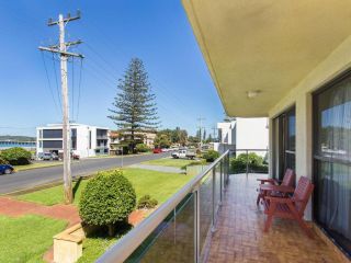Champagne Court 1 with Water Views Apartment, Tuncurry - 1