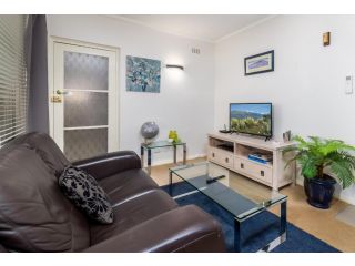 Charming 1-Bed Apartment Near Nature Park Apartment, New South Wales - 2