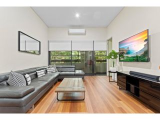Charming 2-Bed Apartment With a Balcony Apartment, Sydney - 2