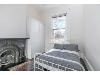 Charming Colonial 3BR Apartment In a Amazing Location! BBQ, WIFI & Outdoor Area Apartment, Kensington and Norwood - 5