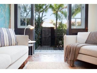 Charming Townhouse Just Steps From the Beach Guest house, Sydney - 3