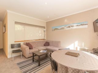 Charvel 1 35 Gippsland Street Guest house, Australia - 2