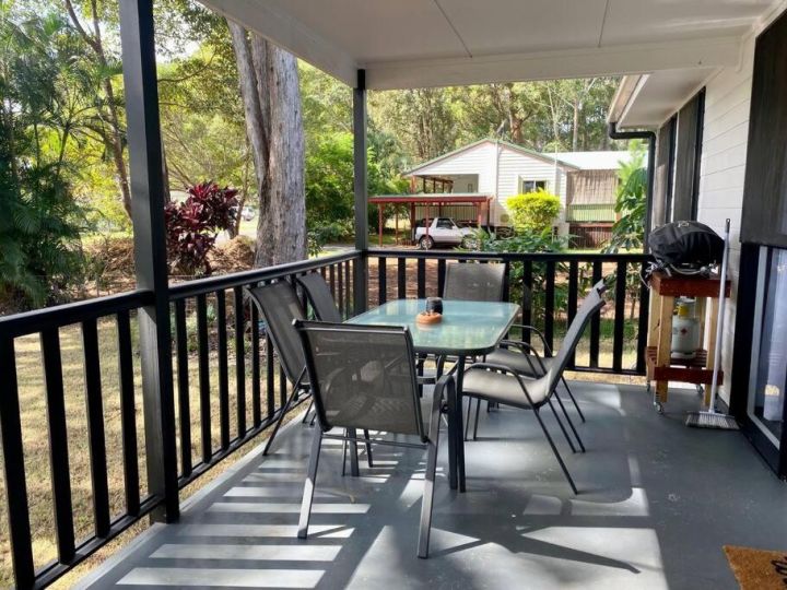 Cheerful 3 bedroom home in peaceful bush setting Guest house, Russell Island - imaginea 13